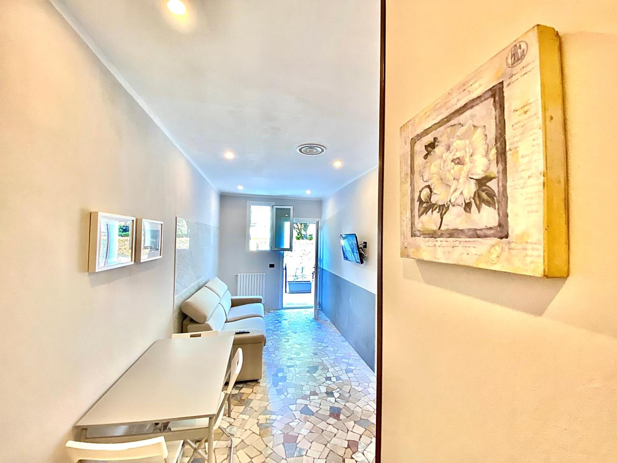 Apt Donati Home, Modernita E Comfort Con Parcheggio Gratuito Privato E Spazio Esterno Privato カッサーノ・ダッダ エクステリア 写真