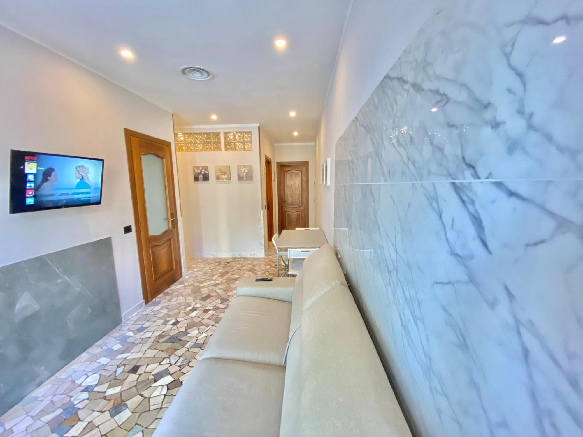 Apt Donati Home, Modernita E Comfort Con Parcheggio Gratuito Privato E Spazio Esterno Privato カッサーノ・ダッダ エクステリア 写真