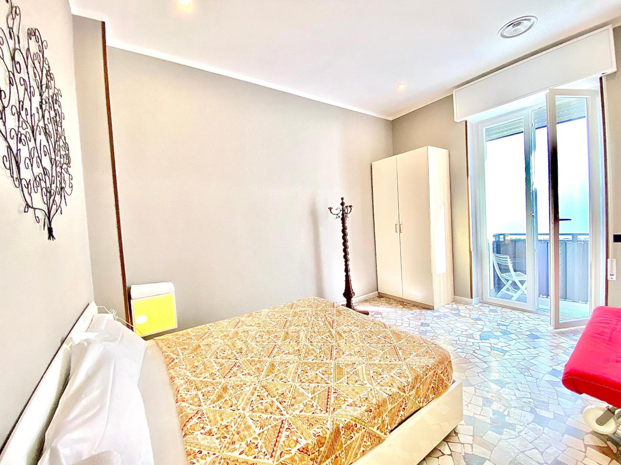 Apt Donati Home, Modernita E Comfort Con Parcheggio Gratuito Privato E Spazio Esterno Privato カッサーノ・ダッダ エクステリア 写真